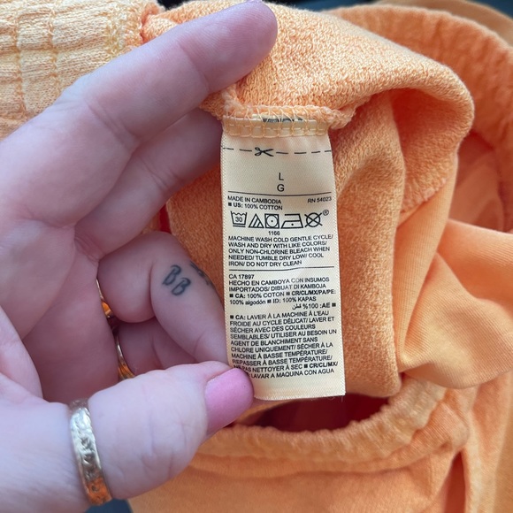 NWT Old Navy bright yellow terry cotton high rise shorts with 2 pockets - Picture 7 of 9